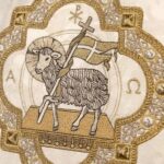 Unikalne wzory i najwyższa jakość – Ornaty, Alby i Komże od Ornaty.pl